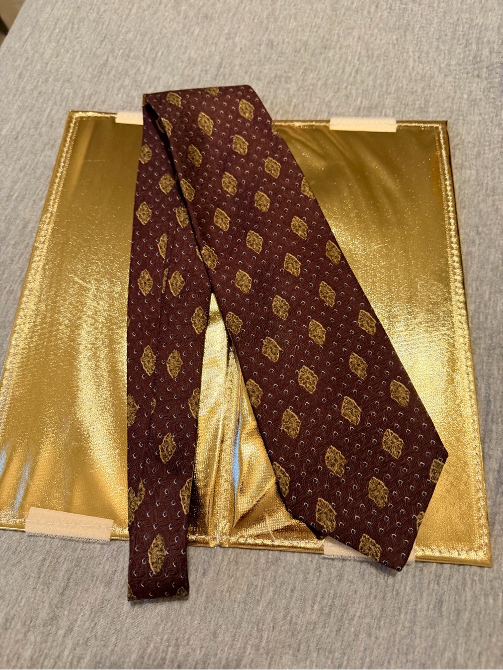 Joseph Abboud Men's Burgundy Tie with Gold Medallion Pattern Made in Italy.